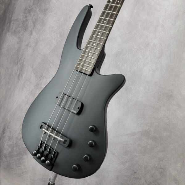 B-Stock WAV4 RADIUS Bass Guitar Matte Black W150038 - Image 2