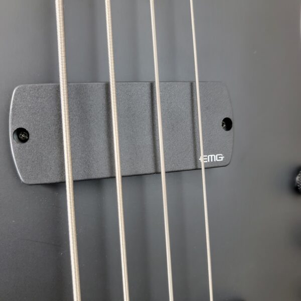 B-Stock WAV4 RADIUS Bass Guitar Matte Black W150038 - Image 10