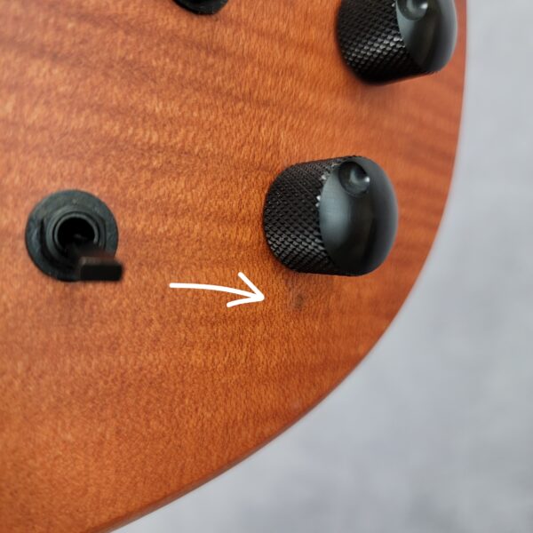 B-Stock CR6 RADIUS Bass Guitar Amber Satin Fretless LE 00789 - Image 6