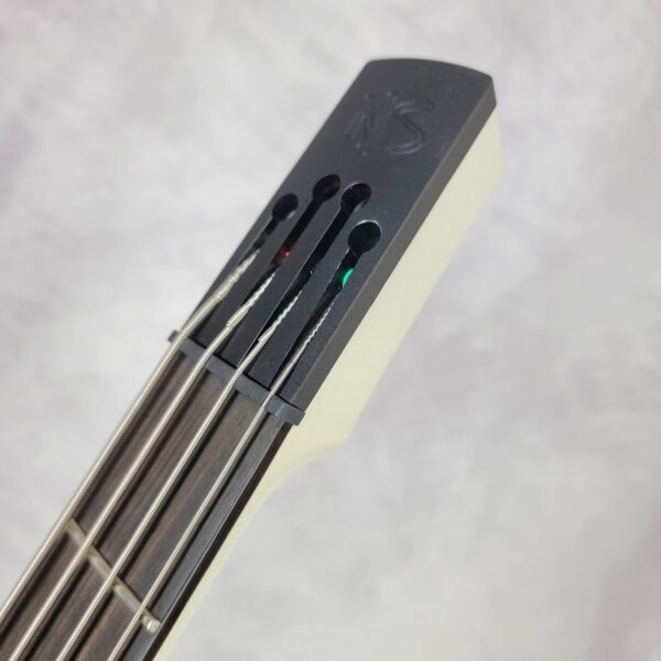 B-Stock WAV4 RADIUS Bass Guitar Metallic White W160369 - Image 5