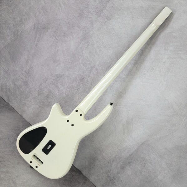 B-Stock WAV4 RADIUS Bass Guitar Metallic White W160369 - Image 10