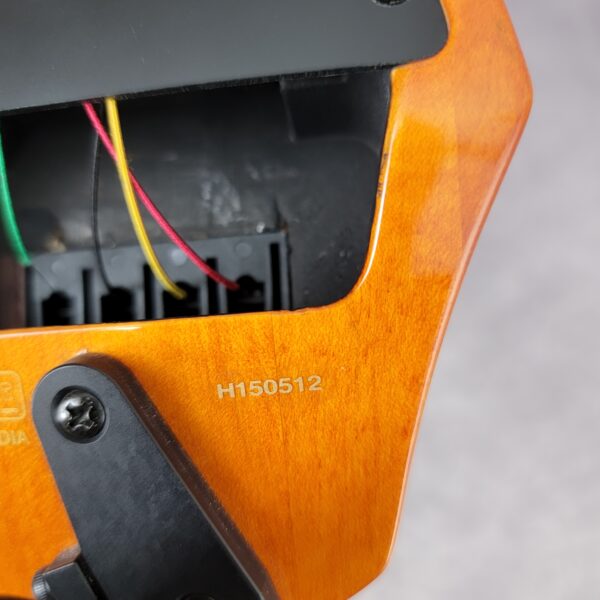 B-Stock WAV4 Electric Violin Amberburst H150512 - Image 12