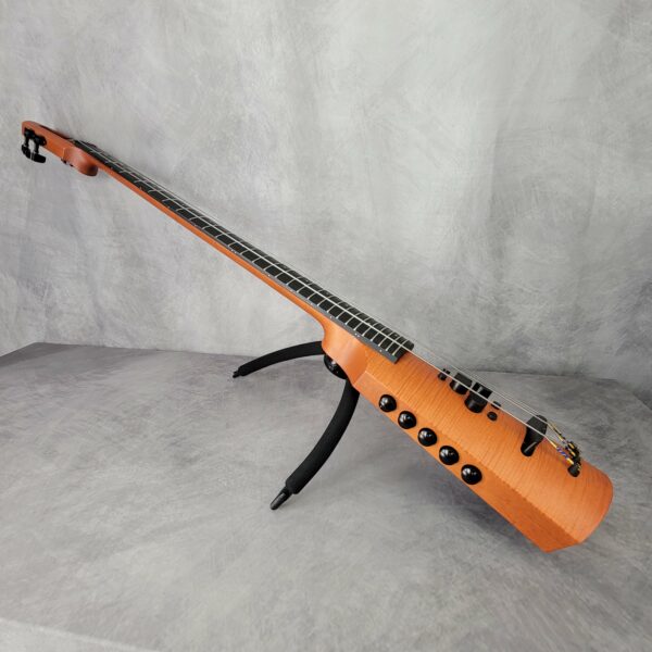 Demo CR4 Omni Bass Amber Satin Fretted 20657 - Image 12