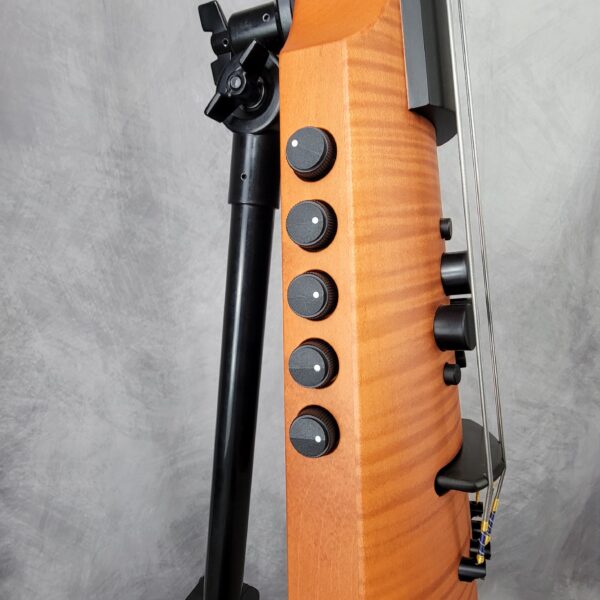 Demo CR4 Omni Bass Amber Satin 14584 - Image 5