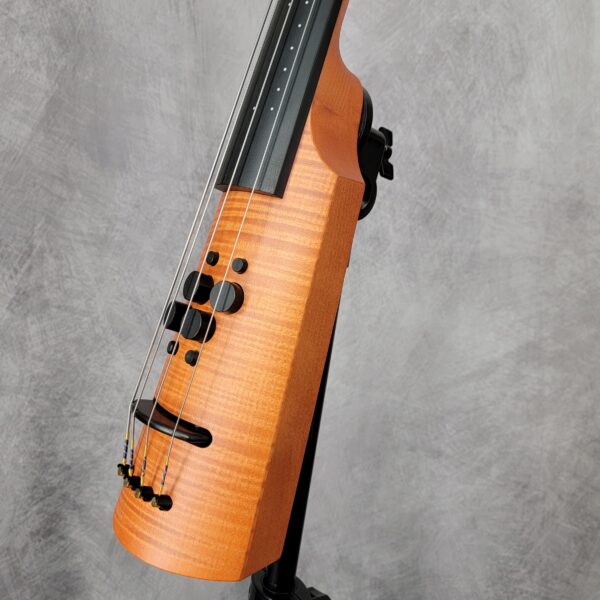 Demo CR4 Omni Bass Amber Satin 14584 - Image 4