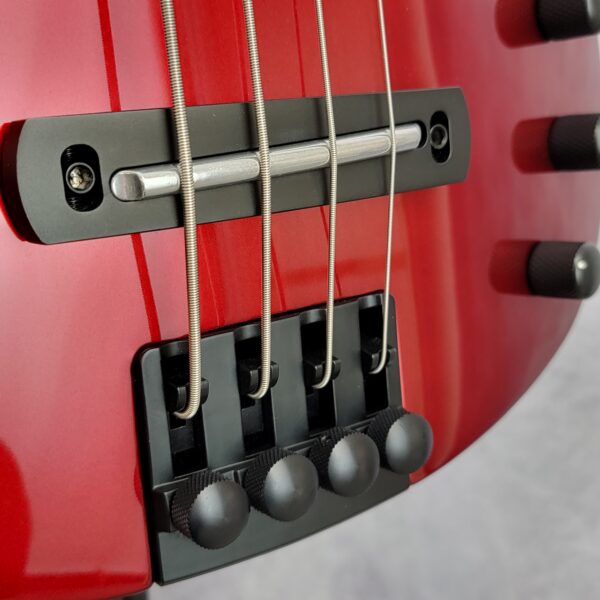 B-Stock WAV4 RADIUS Bass Guitar Metallic Crimson W160363 - Image 3