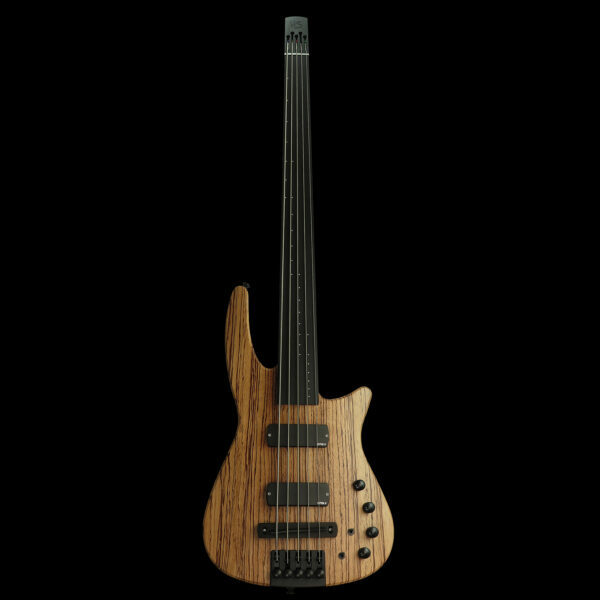 CR RADIUS Bass Guitar - Image 2