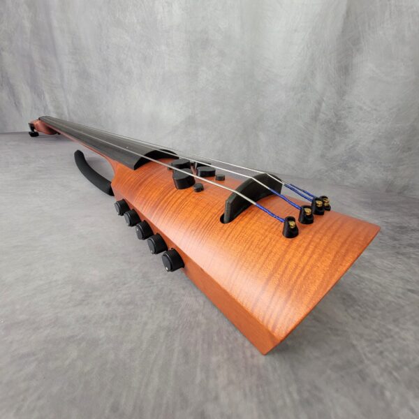 Demo CR4 Omni Bass Amber Satin 08374 - Image 8