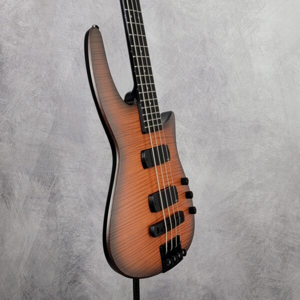 B-Stock NXT4a RADIUS Bass Guitar Sunburst 00193 - Image 4