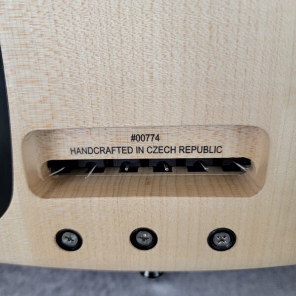 B-Stock CR6 RADIUS Bass Guitar Poplar Burl LE SN00774 - Image 13