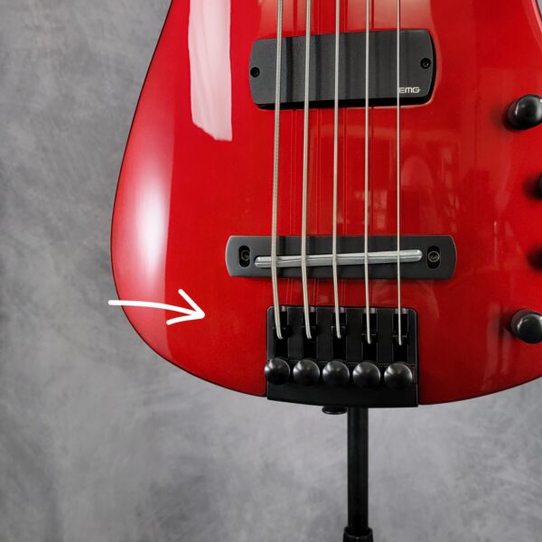 B-Stock WAV5 RADIUS Bass Guitar Metallic Crimson W160275 - Image 9