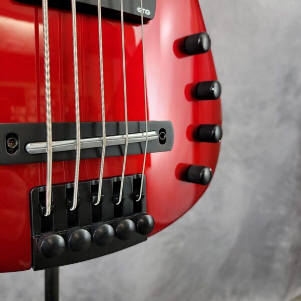 B-Stock WAV5 RADIUS Bass Guitar Metallic Crimson W160275 - Image 7