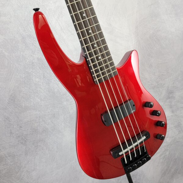 B-Stock WAV5 RADIUS Bass Guitar Metallic Crimson W160275 - Image 3