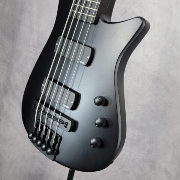 B-Stock NXT5a RADIUS Bass Guitar Black 00230 - Image 5