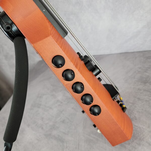 Demo CR5 Omni Bass Amber Satin 2550199 - Image 7