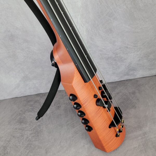 Demo CR5 Omni Bass Amber Satin 2550199 - Image 8