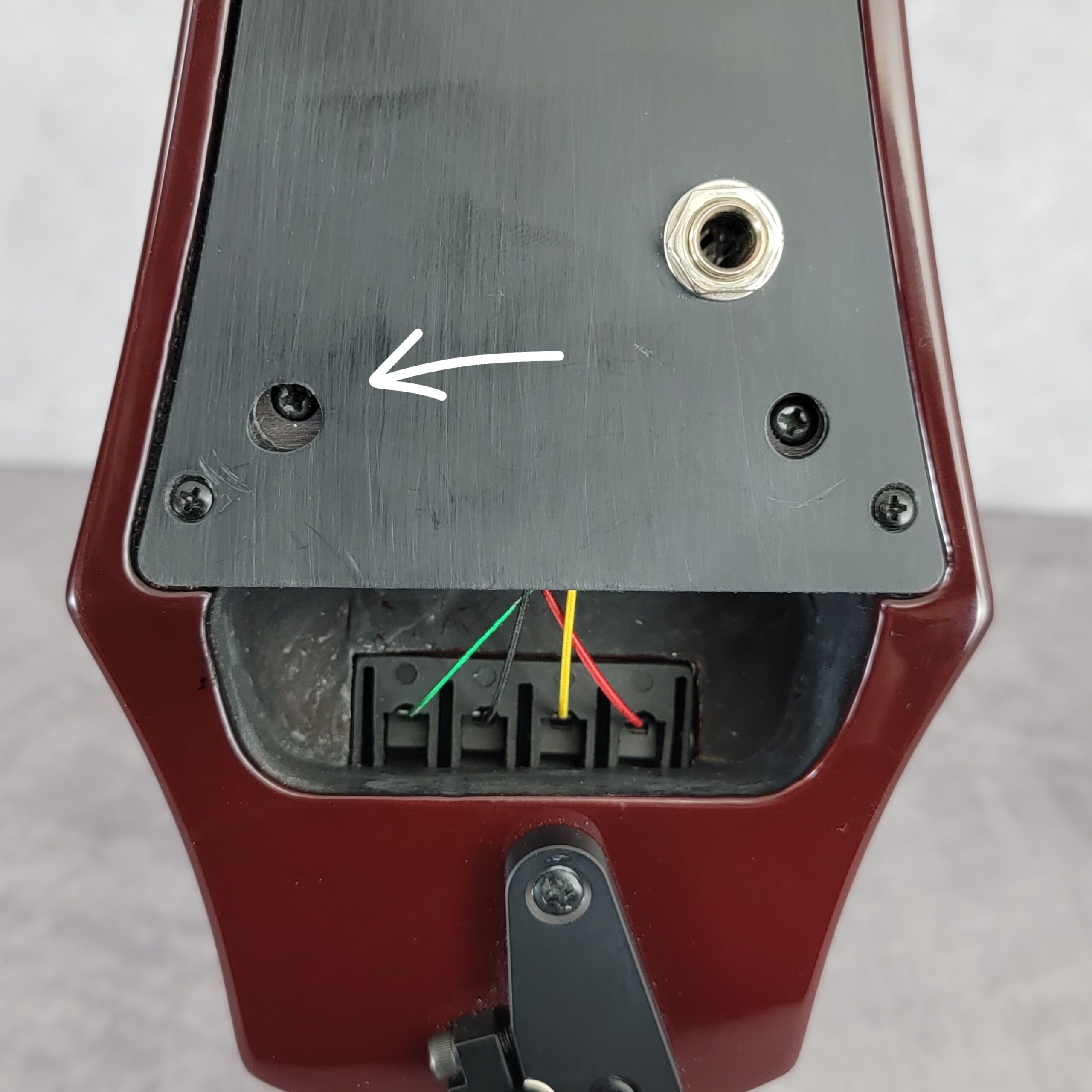 B-Stock WAV4 Electric Violin Transparent Red H25080311 - Image 7